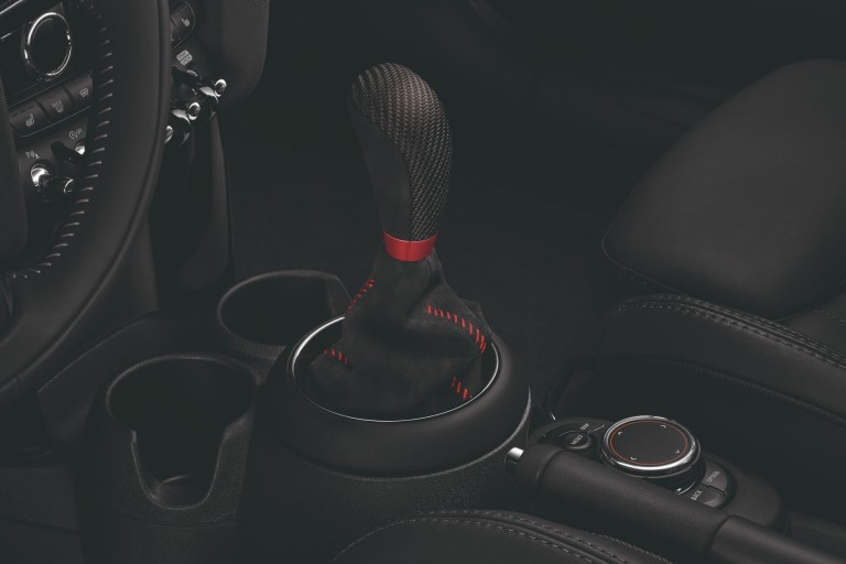 MINI John Cooper Works – gear lever knob –   carbon alcantara 