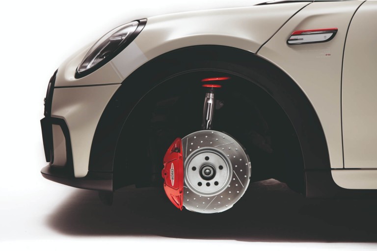 MINI – sport chassis - like a motorsport race track