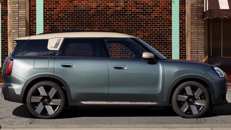 MINI all-electric Countryman - exterior - gallery - 01