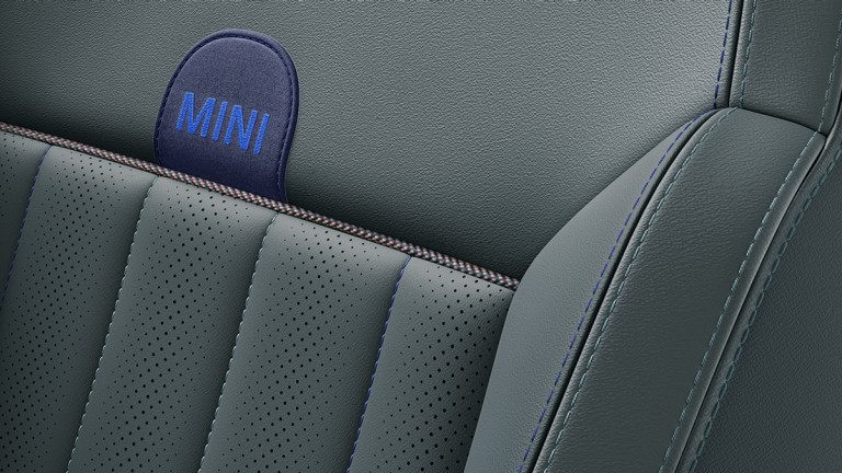 MINI all-electric Countryman - gallery interior - 03