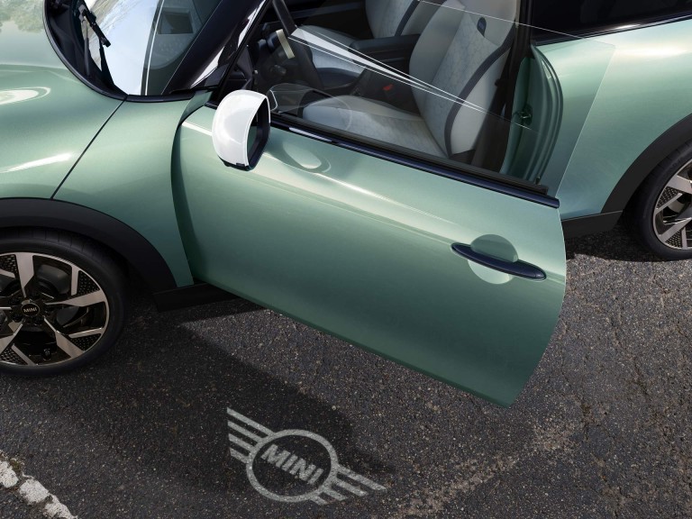 MINI Cooper 3-doors - exterior -  welcome light
